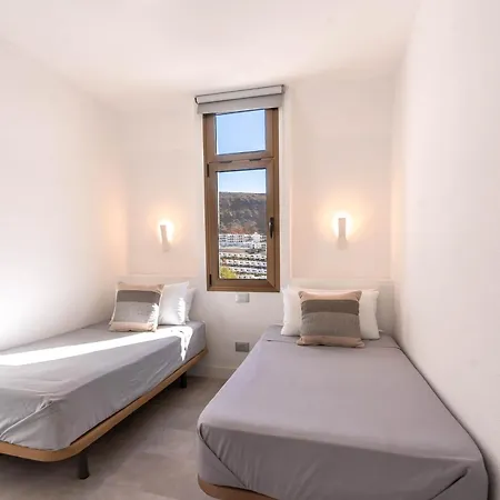 With Heated Pool And Sea View Puerto Rico (Gran Canaria)